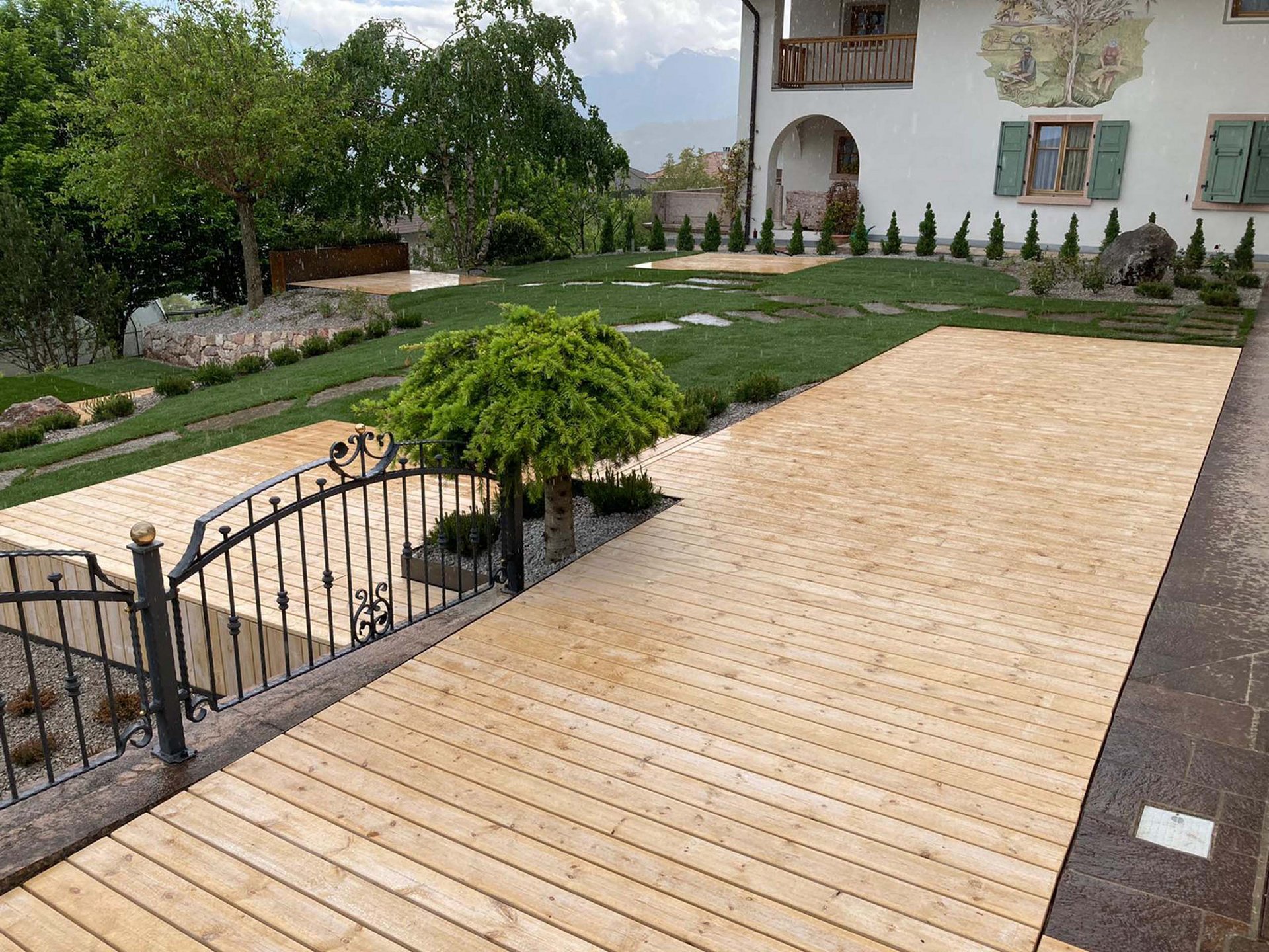 Garni Lilly Garni Lilly