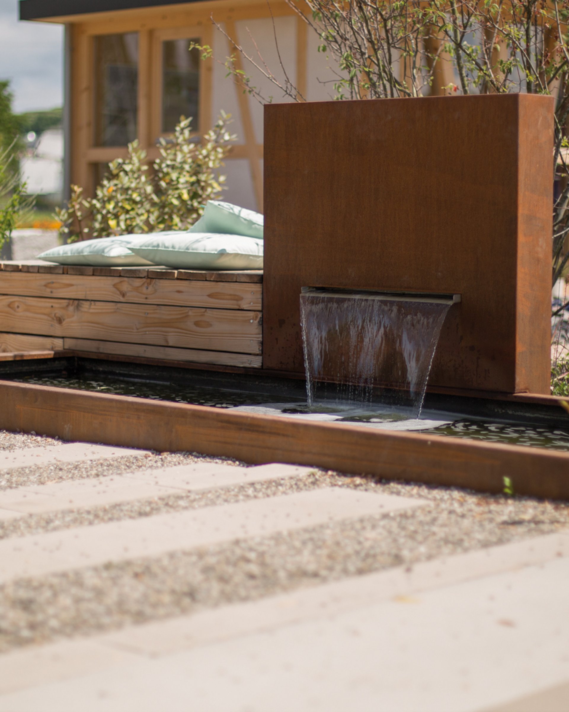 Separatori da giardino, ma anche fioriere, vasi Separatori da giardino, ma anche fioriere, vasi