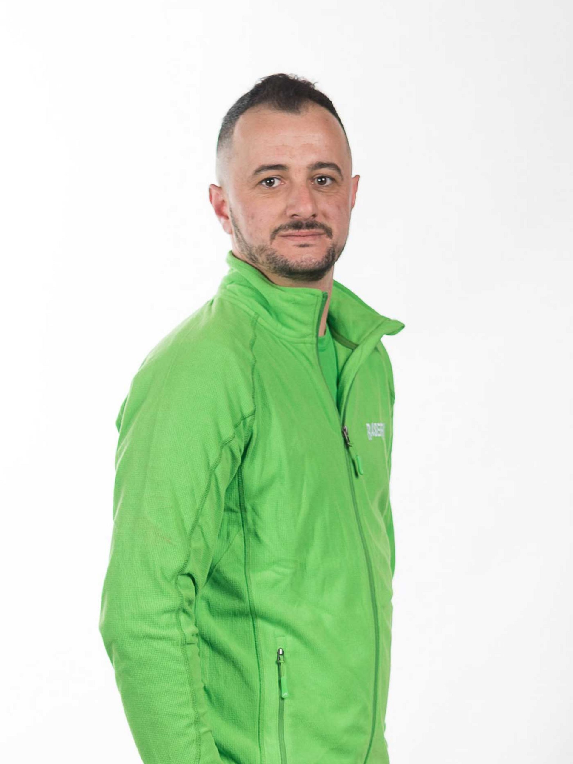 Il nostro team realizza giardini privati e non! Il nostro team realizza giardini privati e non!