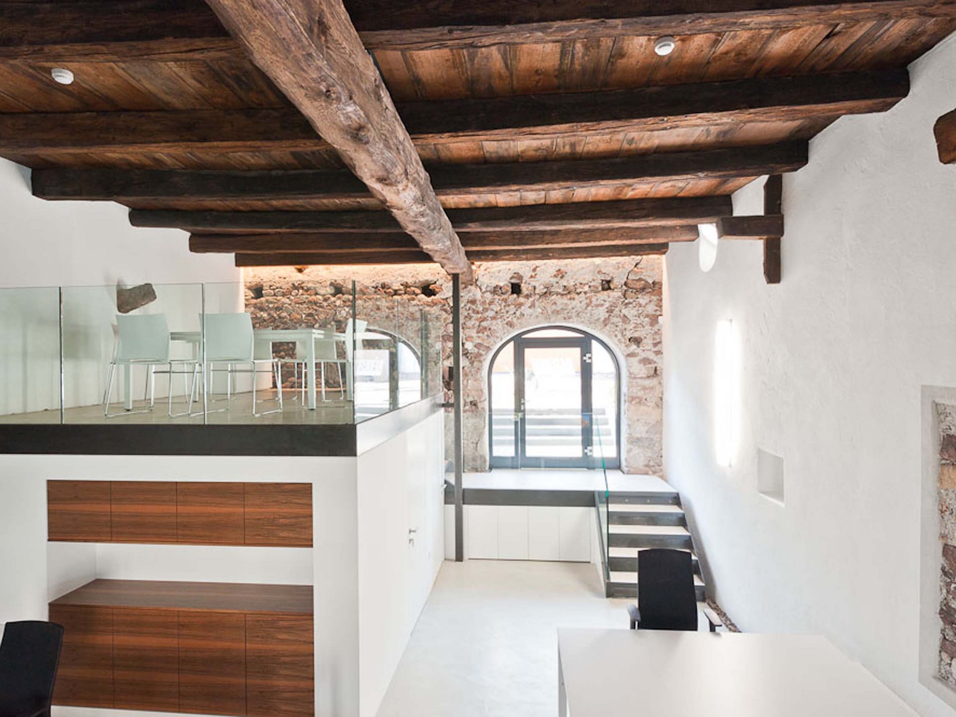 Vieni a vedere il nostro showroom. Vieni a vedere il nostro showroom.