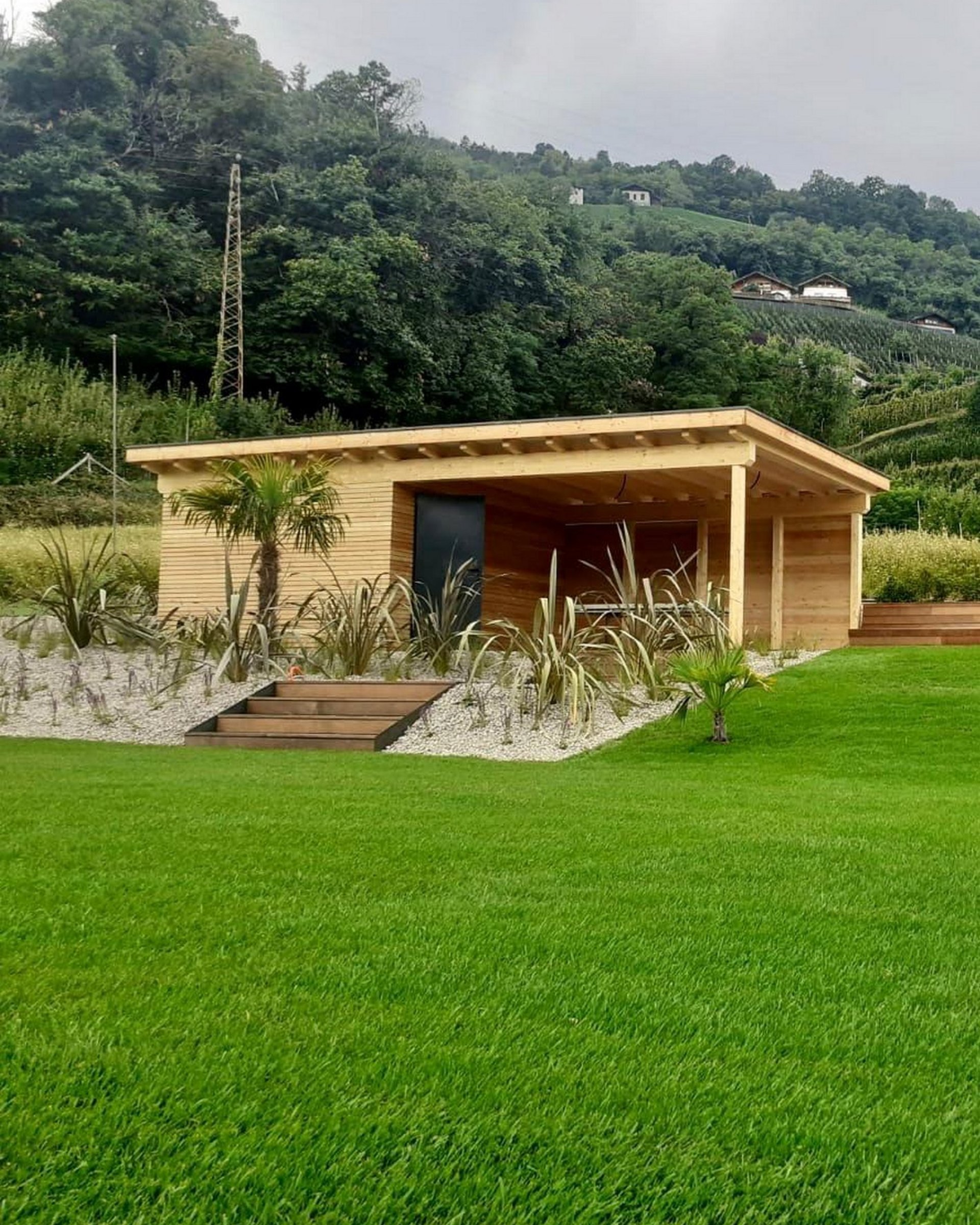 Separatori da giardino, ma anche fioriere, vasi Separatori da giardino, ma anche fioriere, vasi