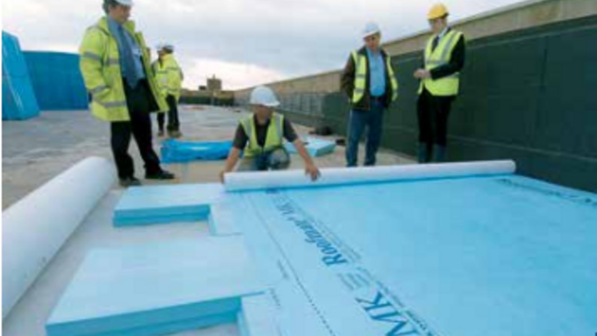 Wir haben alles für’s Dach: Lass die Experten ran! Wir haben alles für’s Dach: Lass die Experten ran!