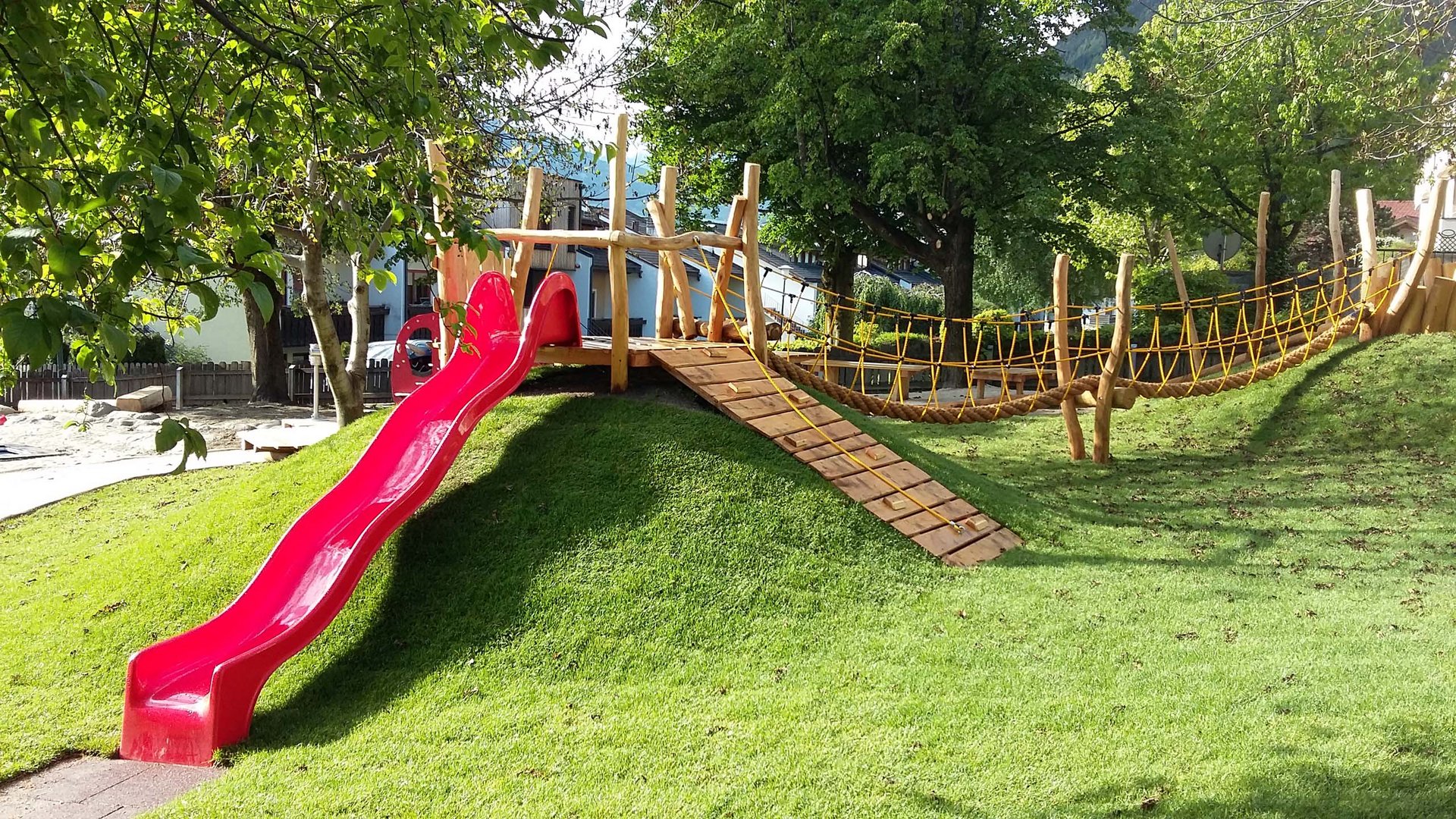 Realizzazione parchi giochi per bambini