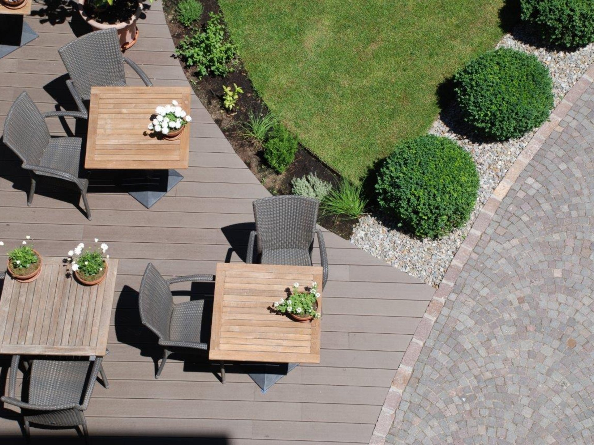 Terrassensysteme aussuchen, Rollrasen abholen Terrassensysteme aussuchen, Rollrasen abholen