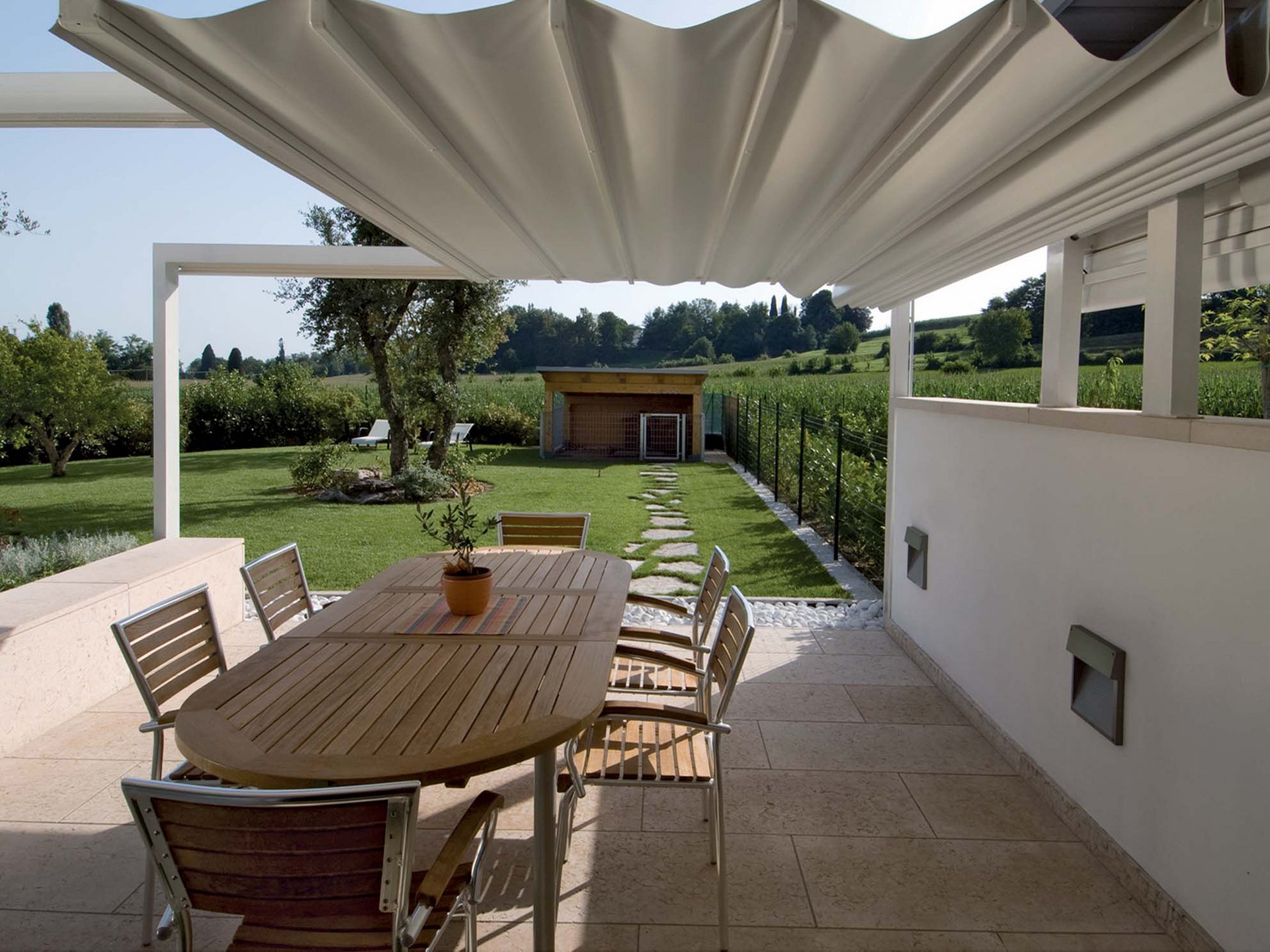 Pergolato per giardino: a tutto verde! Pergolato per giardino: a tutto verde!