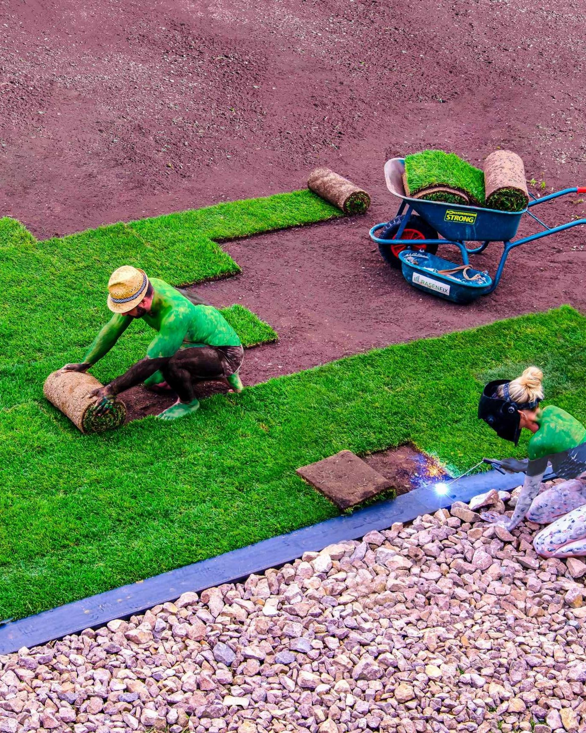 Dünger & Komposterde für den Rasen vom Profi Dünger & Komposterde für den Rasen vom Profi