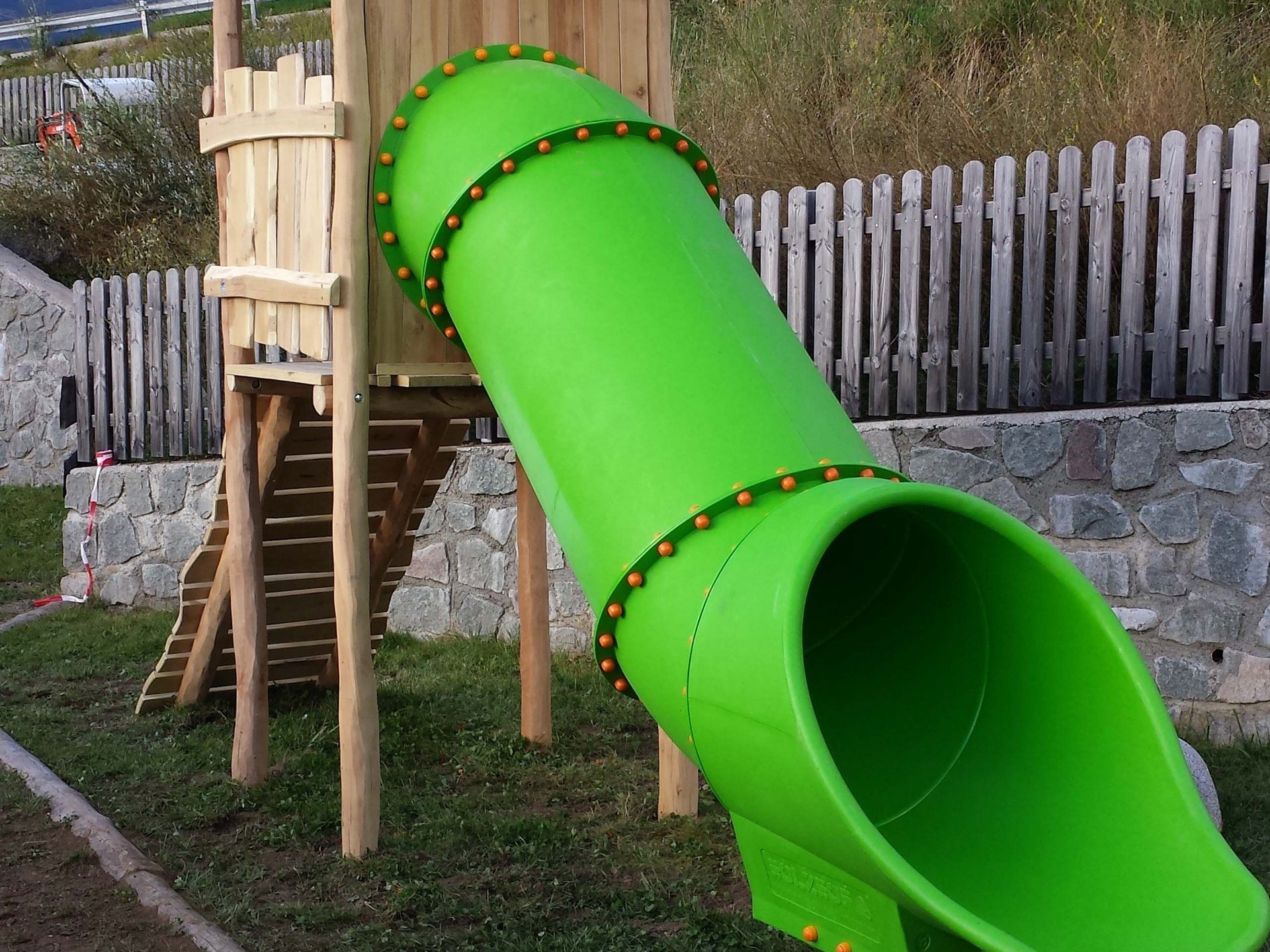 Realizzazione parchi giochi per bambini Realizzazione parchi giochi per bambini