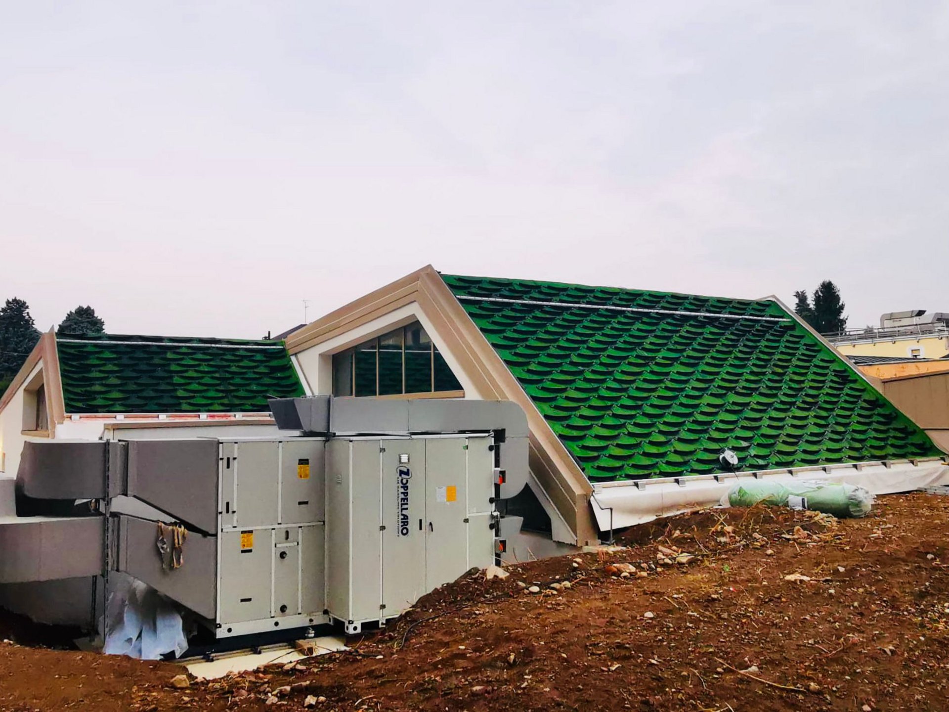 Tetti spioventi del professionista Rasenfix Tetti spioventi del professionista Rasenfix